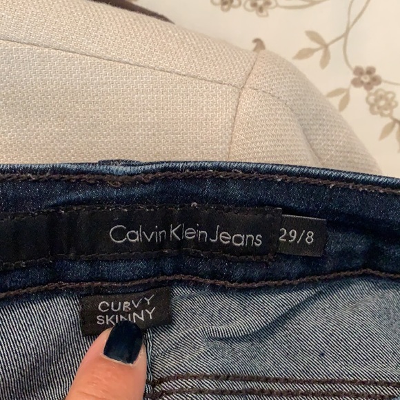 BUNDLE 4/$30. EUC CALVIN KLEIN ladies 29/8 curvy skinny stretch jeans dark denim - Picture 7 of 9